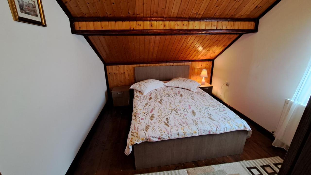 Casa Marcela Fundata Bagian luar foto