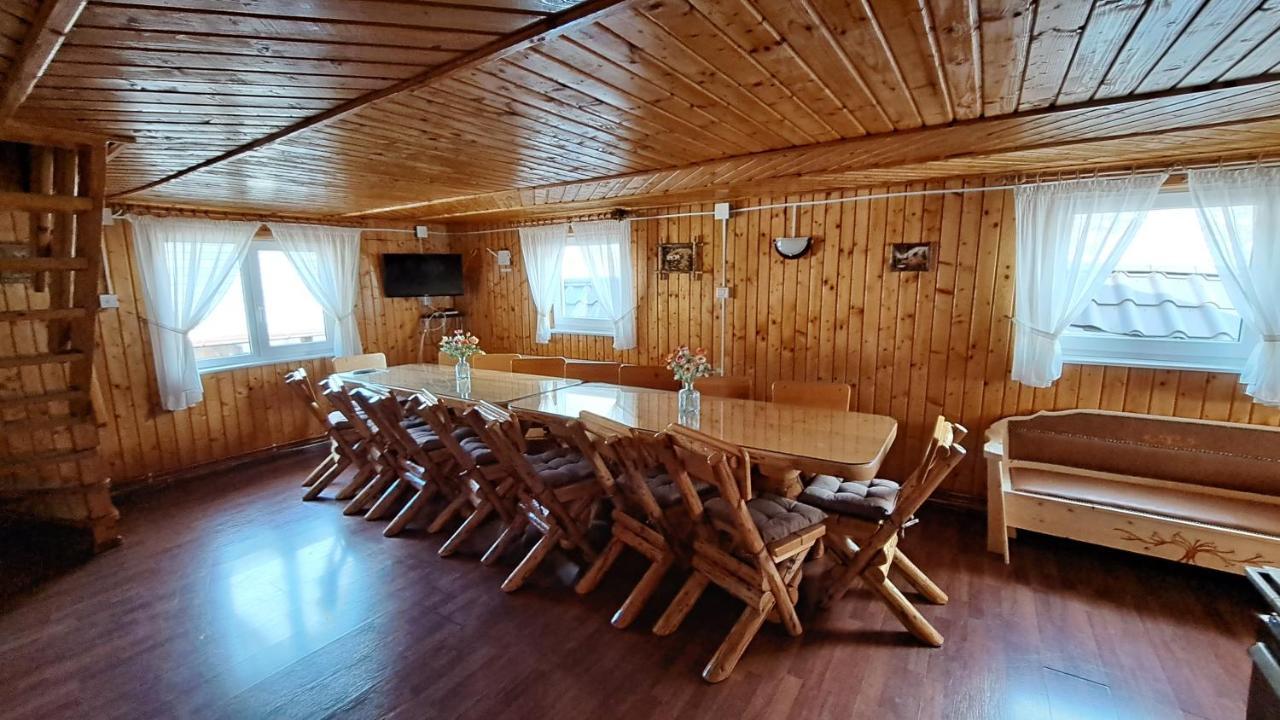 Casa Marcela Fundata Bagian luar foto