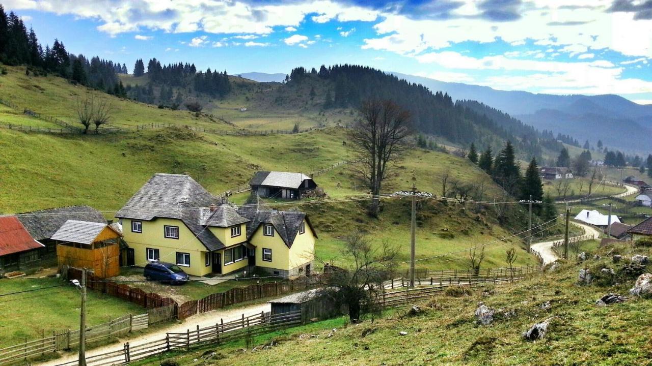 Casa Marcela Fundata Ruang foto